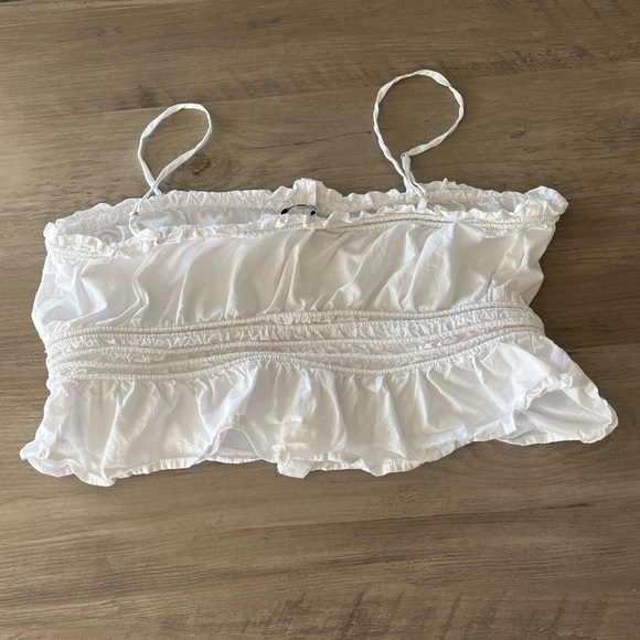 Madewell Smocked Button-Front Top in Poplin - Eyelet White - Picture 4 of 11